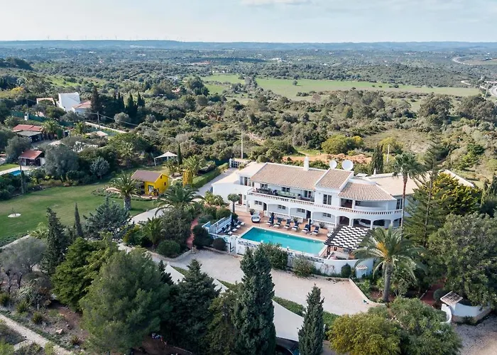 Cristo - Plum アパート *